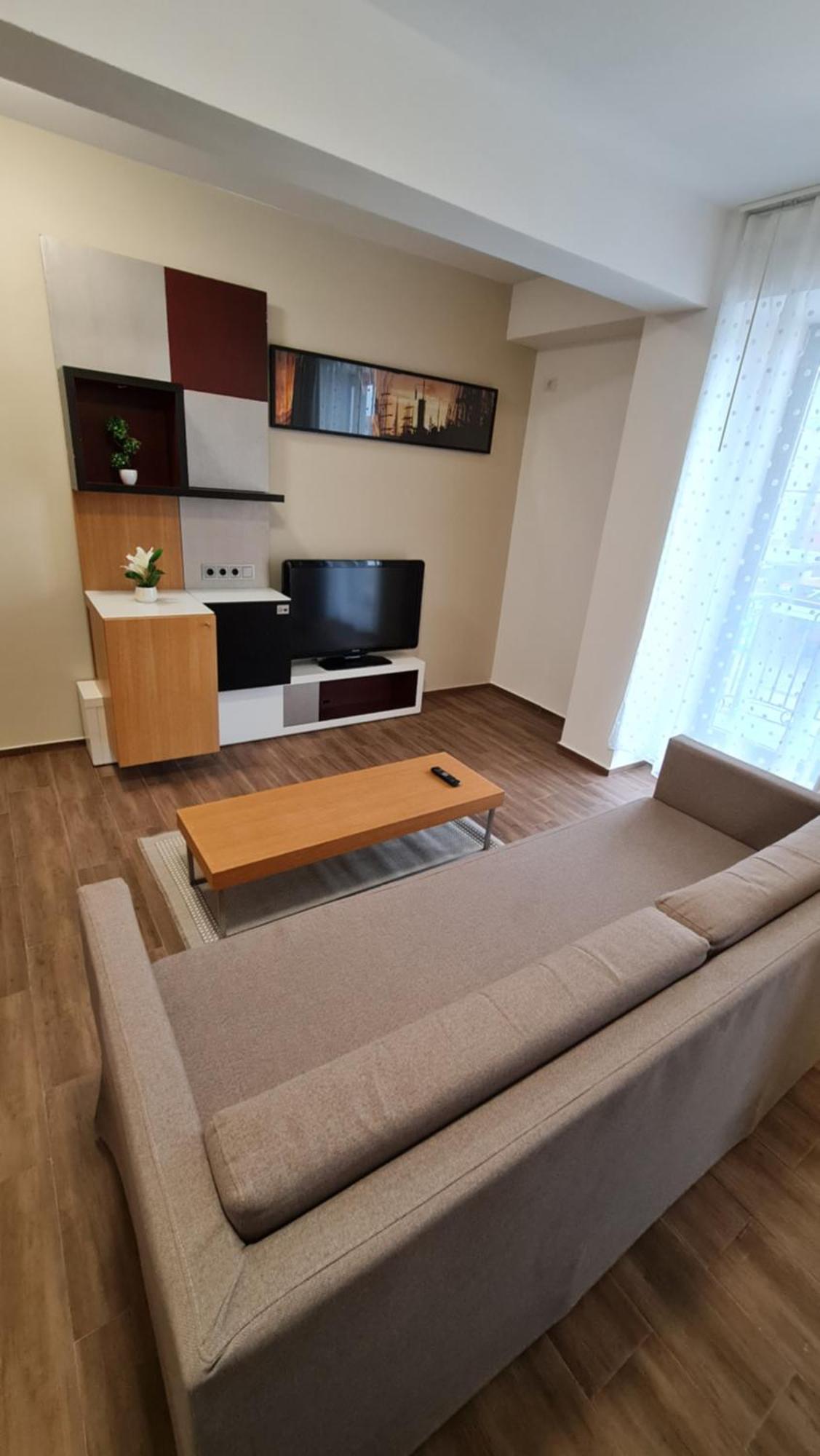 Jafar Resort 4 Timişoara Exteriör bild